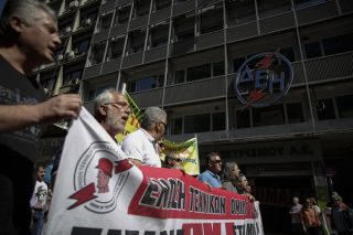 «Κάτω τα χέρια από το κάρβουνο», φώναξαν οι εργαζόμενοι της ΔΕΗ