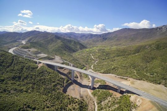 Εγκαίνια στον… δρόμο της Φιλίας