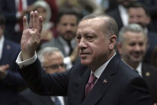 Ο Ερντογάν κάνει… γκιουλενομάζωμα σε όλο τον κόσμο!