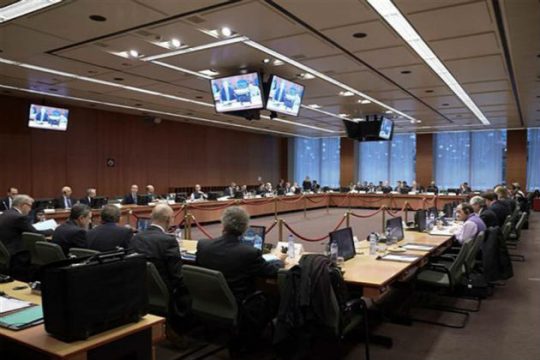 Διχογνωμία για το χρέος, συστάσεις για τα προαπαιτούμενα