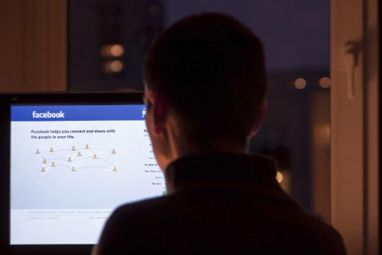Το τέχνασμα του Facebook για να γλιτώσει από τις «δαγκάνες» της ΕΕ