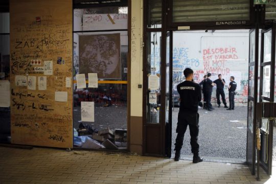 Καταστολή καταλήψεων για «αποκατάσταση της νομιμότητας»