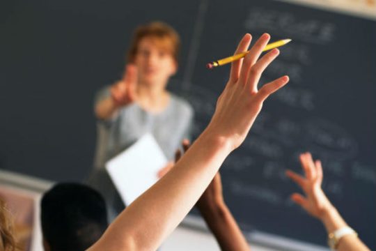 Πρόταση για υπογραφή ΣΣΕ σε φροντιστήρια και κέντρα ξένων γλωσσών