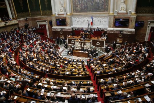 «Μαύρος» νόμος για άσυλο και μετανάστες