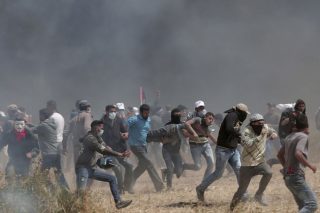 Το αίμα ρέει στη «μεγάλη φυλακή»