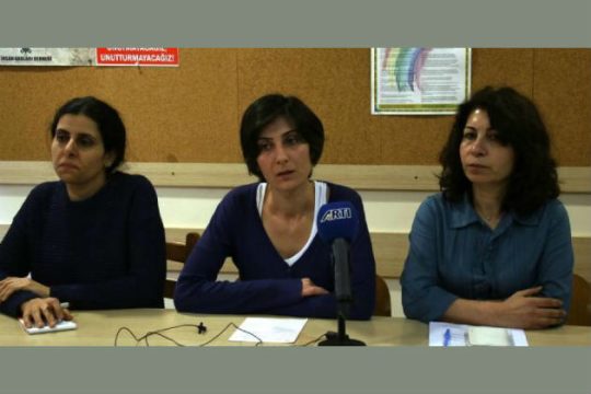 Αλληλεγγύη στη δημοσιογράφο και σκηνοθέτρια Χιτζράν Ουρούν