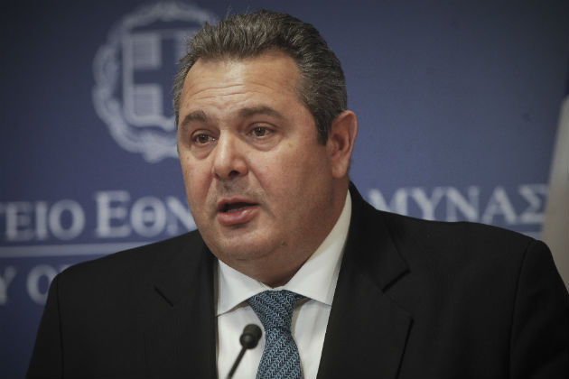 Υπουργέ, για λίγο πάψε…