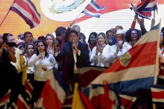 Με καθαρή νίκη κεντροαριστερός πρόεδρος στην Κόστα Ρίκα