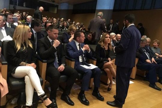 Τη βράβευσαν οι συμφοιτητές της