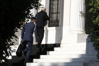 Στη μέση έμεινε η κουβέντα για τα F-16