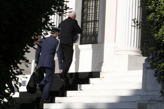 Στη μέση έμεινε η κουβέντα για τα F-16