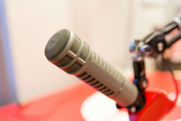 Στάση εργασίας στον «Επικοινωνία 94 FM»