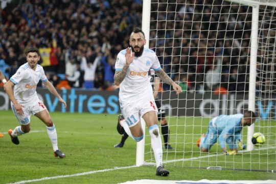 Στους ώμους του Κώστα Μήτρογλου