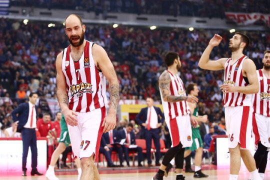 Και τώρα τρέχει