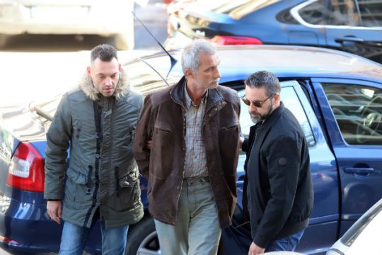 Προφυλακιστέος για την απαγωγή συγγενών του