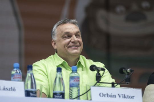 Ποιοι πανηγύρισαν τη νίκη του Όρμπαν