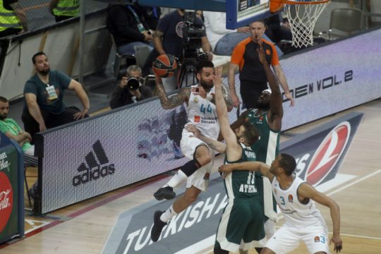 Άμεση «εκδίκηση» και πλεονέκτημα για τη Ρεάλ