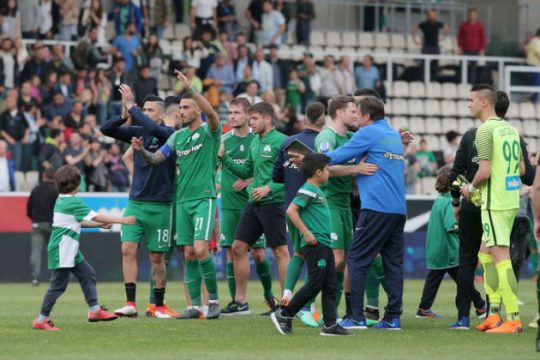 Απέναντι στα χρέη οι παίκτες κάνουν το χρέος τους
