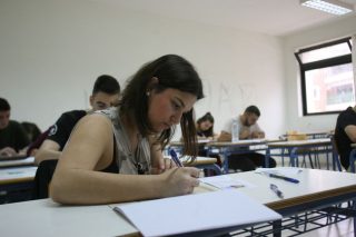 Στην τελική ευθεία για τις πανελλαδικές