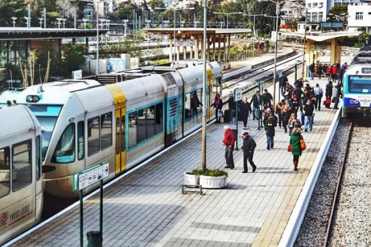 Κανονικά αύριο τα δρομολόγια σε τρένα και προαστιακό