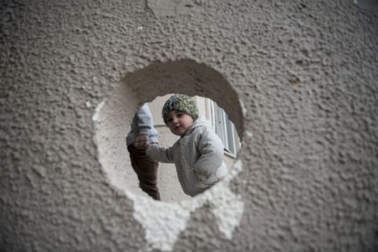 Το δημογραφικό υπονομεύει την κοινωνία μας
