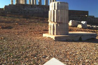 Παρέμβαση πρωθυπουργού για τα γυρίσματα στο Σούνιο