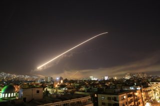 Η επίθεση στη Συρία: περιφερειακές και διεθνείς διαστάσεις