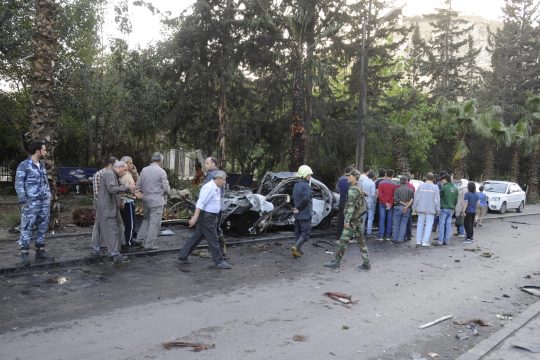 Μακελειό με δεκάδες νεκρούς από βομβαρδισμούς του Άσαντ