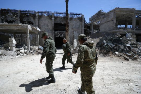 Παιχνίδια της Δαμασκού με τα χημικά