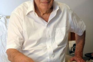 «Σε διαλεκτική σύνδεση με την κινούμενη πραγματικότητα»