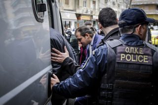 Ελεύθερος με προστασία ο συγκυβερνήτης του τουρκικού ελικοπτέρου