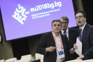 «Συνεχίστε τις μεταρρυθμίσεις»