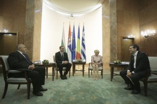 Χτίζοντας τα Βαλκάνια της εξωστρέφειας