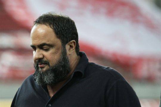Απαγόρευση εξόδου από τη χώρα για τον Βαγγέλη Μαρινάκη