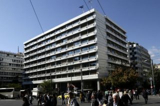 «Κόλλησε» η εκκαθάριση ληξιπρόθεσμων οφειλών