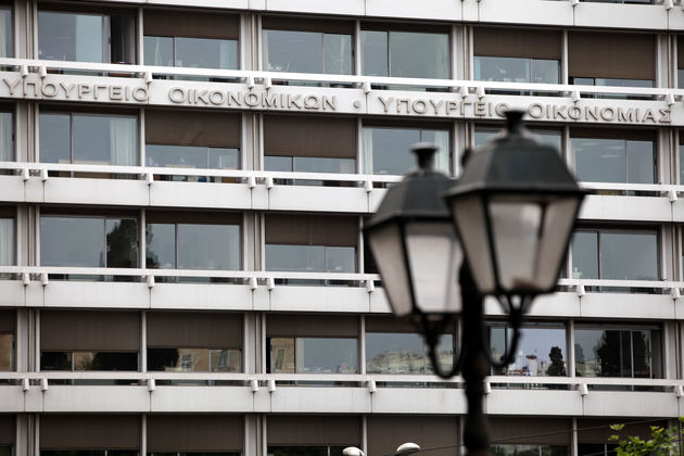 «Σκοτεινή» αναβάθμιση του φωτισμού της Αθήνας