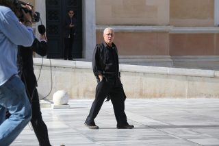 Κωφάλαλος, κωφός ή κουφός, την κουφή βδομάδα