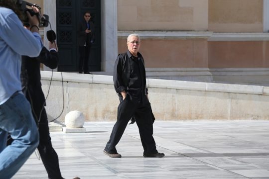 Κωφάλαλος, κωφός ή κουφός, την κουφή βδομάδα