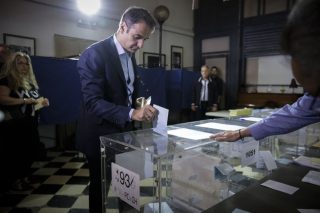 Εσωκομματικές εκλογές με πολλά «παρατράγουδα»