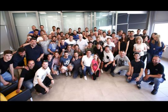 «Πάνω από το πτώμα μας!»