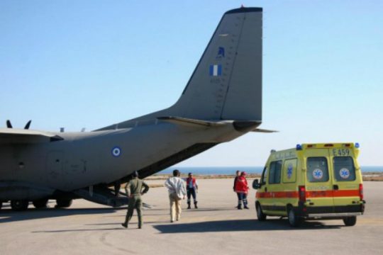 Αερογέφυρα ζωής για δίδυμα αγοράκια από τη Ρόδο στο Ηράκλειο