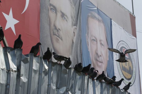 Με όπλο τη Λωζάννη ενάντια στον… Κεμάλ!
