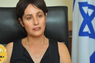 «Η μεταφορά της αμερικανικής πρεσβείας στην Ιερουσαλήμ δεν προκαταλαμβάνει τη λύση των δύο κρατών»