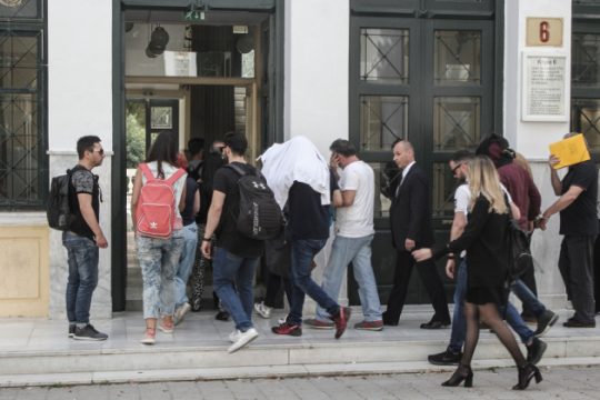 Η «ώρα της φυλακής» για το σκάνδαλο με τα φάρμακα