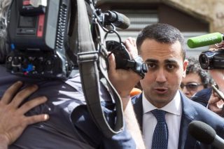 Πρώτα το πρόγραμμα, μετά ο πρωθυπουργός