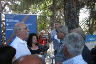 Υποσχέσεις για ανακούφιση νησιών και μεταναστών