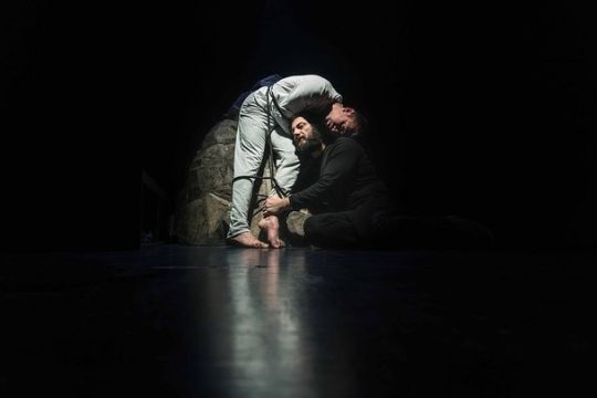 Η υπαρξιακή αυτοθυσία του θυσιαστή
