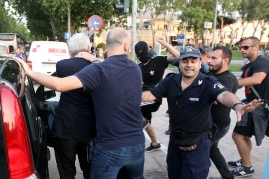 Τρεις νέες ταυτοποιήσεις για τον Μπουτάρη, ο ένας αστυνομικός