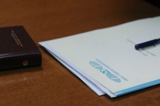 Απορρίπτεται η μία τηλεοπτική άδεια