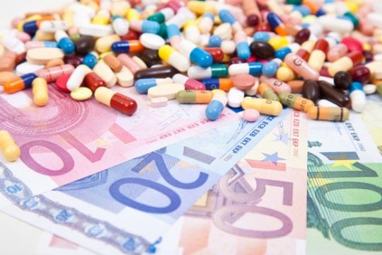 Συλλήψεις για παράνομη διακίνηση αντικαρκινικών φαρμάκων